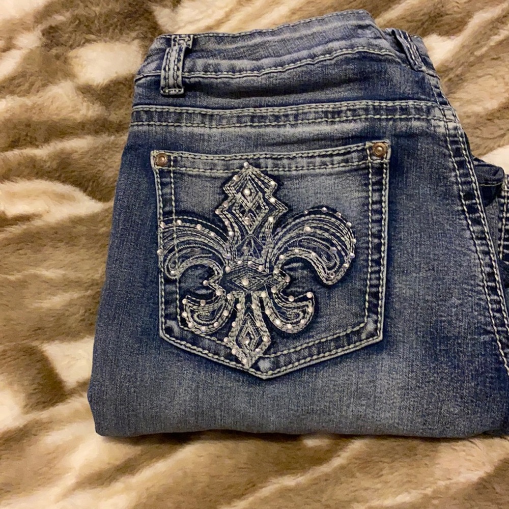 2000’s Mid-rise Wide-leg Revolt Jeans!